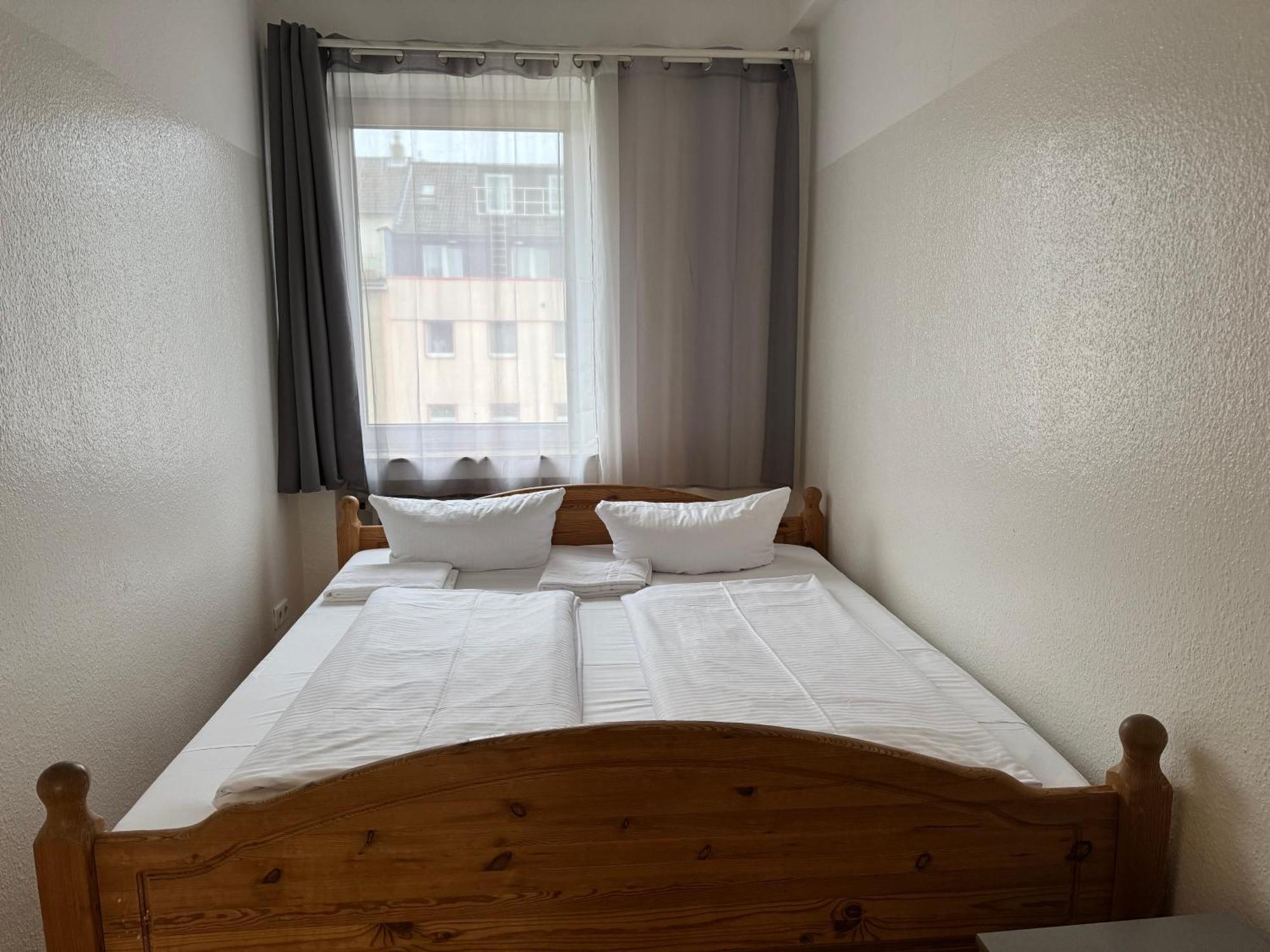 Graf-Adolflux Apartment ดุสเซลดอร์ฟ ภายนอก รูปภาพ