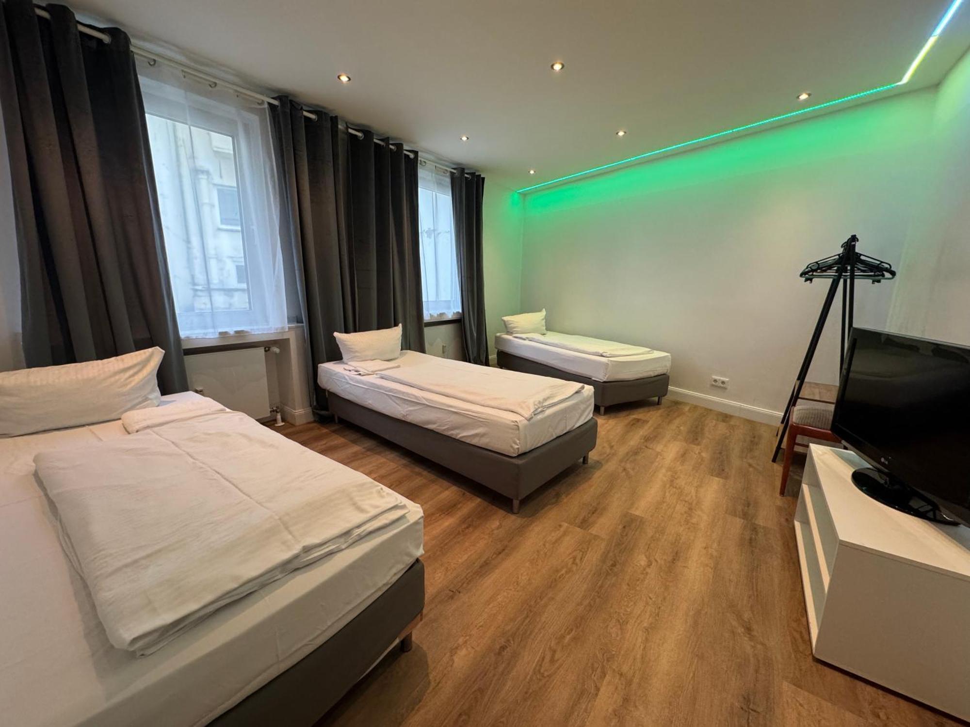 Graf-Adolflux Apartment ดุสเซลดอร์ฟ ภายนอก รูปภาพ